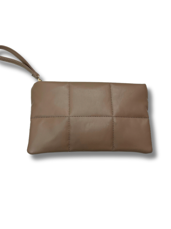 The Isabella Clutch
