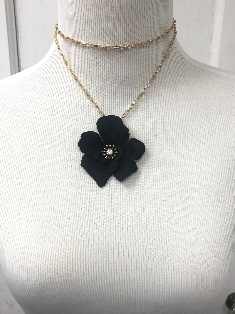 The Poppy Necklace